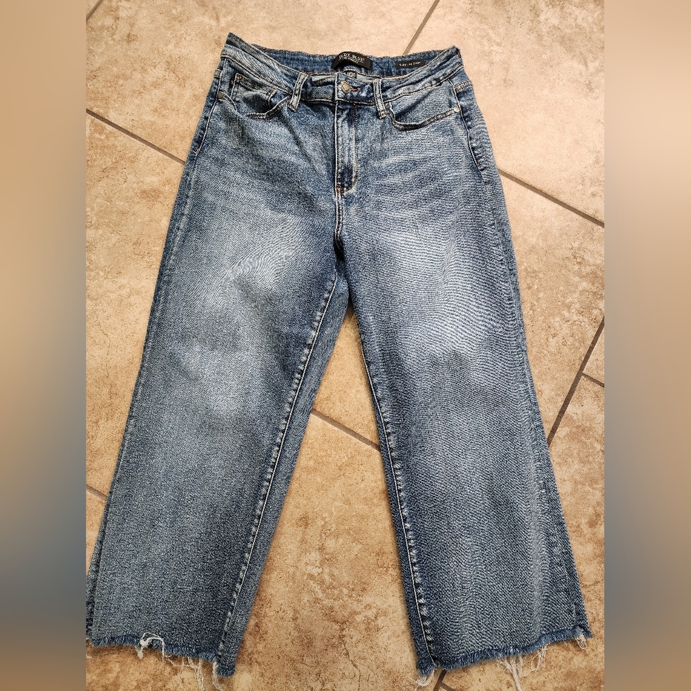 Judy Blue wide leg cropped jeans 11